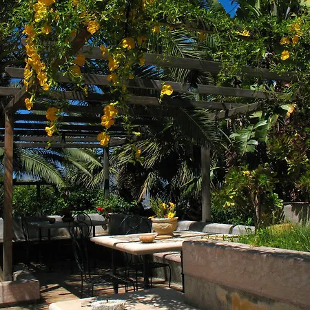 فيلة Giardino Degli Ulivi باليرمو