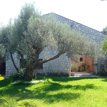 Giardino Degli Ulivi *